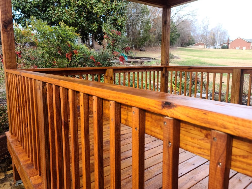 Nashville Wood Decks Staining and Sealing project photo